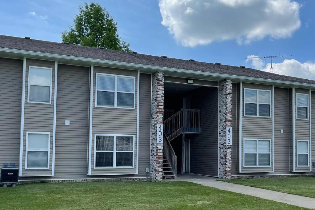 The Mary Lou - 2 Bedroom Apt In Quilt Town, Usa Hamilton Экстерьер фото